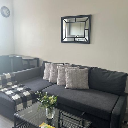 Luxurious Short Stay Flat In 米尔顿凯恩斯 外观 照片