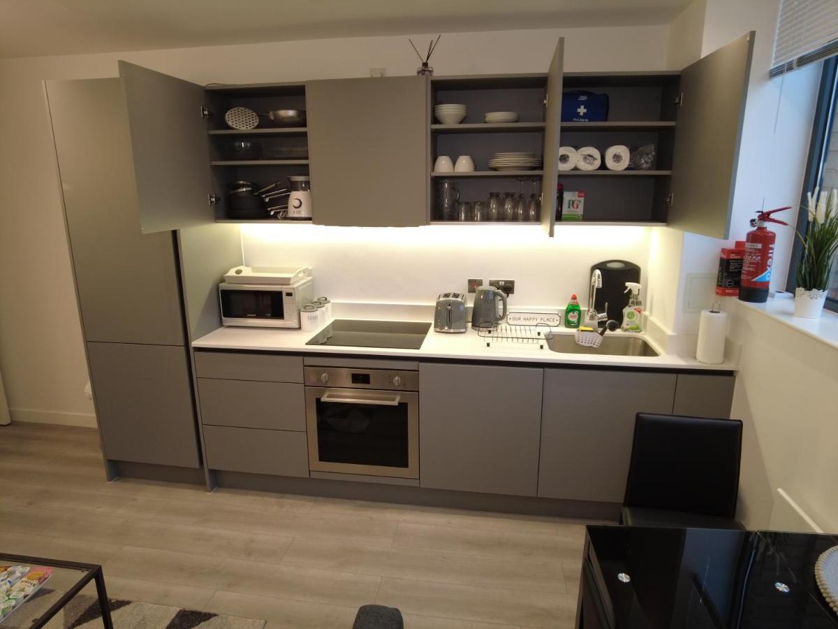 Luxurious Short Stay Flat In 米尔顿凯恩斯 外观 照片